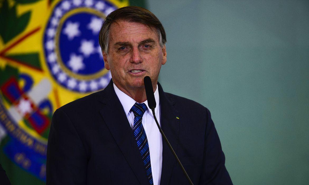 Bolsonaro envia MP do Auxílio ao Congresso