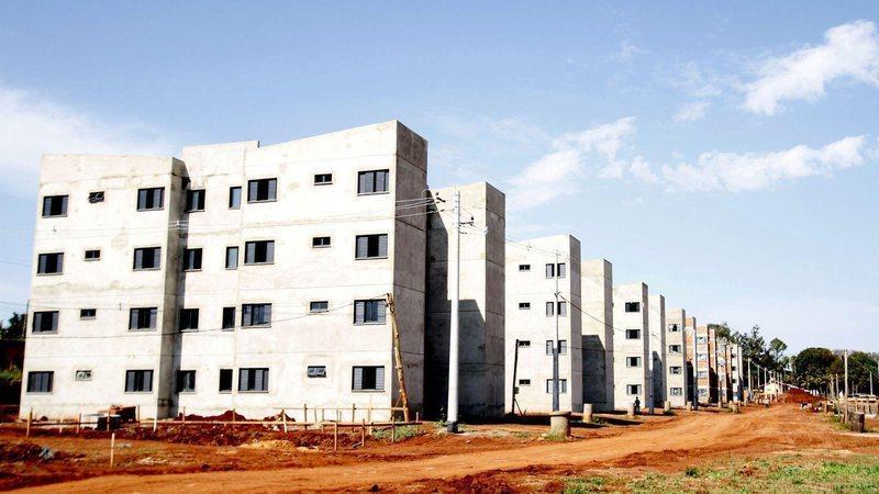 Programa da Agehab vai beneficiar quem tem renda familiar a partir de R$ 1,3 mil