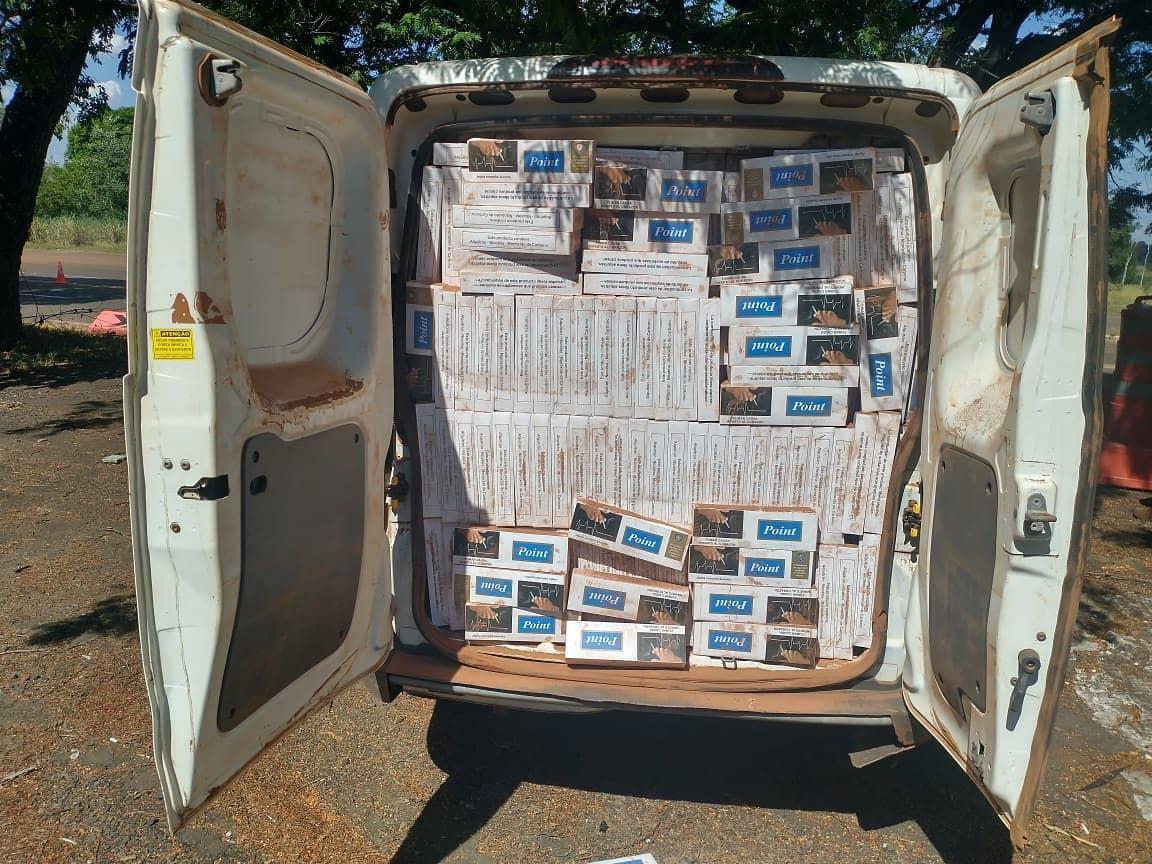 Polícia Militar de Jardim, em ação conjunta com a PRF, apreende 2750 pacotes de cigarro, durante Operação Hórus