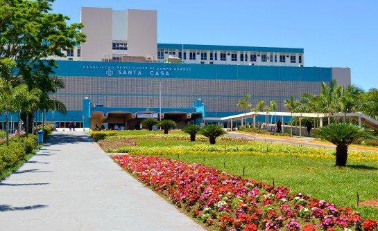 Bebê atropelada pelo ex-marido da mãe já se alimenta por sonda em hospital