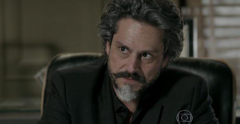 Salvação no passado, Império dá dor de cabeça e reprise vira um problema para a TV Globo