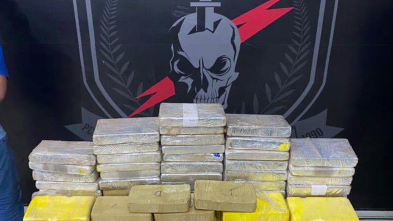 Dupla é presa com cocaína avaliada em R$ 5 milhões quando chegava em Campo Grande