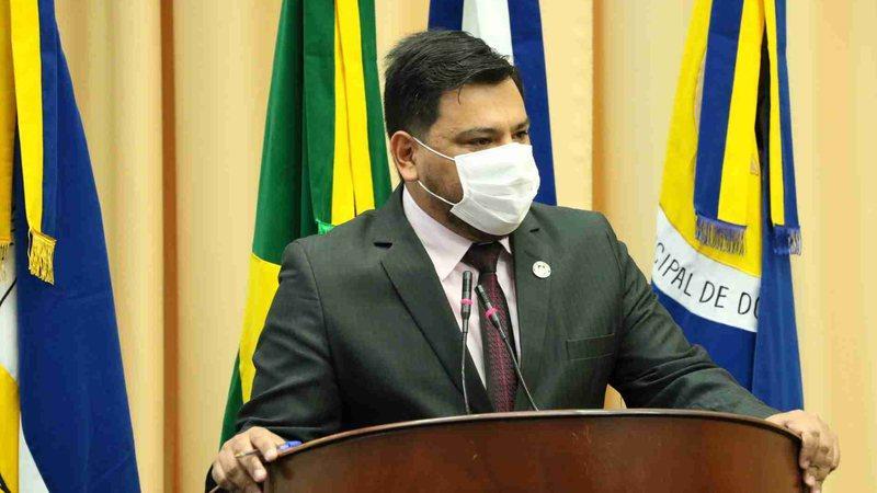 Vereador de Dourados vira réu por desvio de verba de combustível e contratação irregular