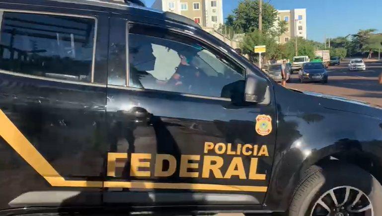 Operação da Polícia Federal faz buscas em condomínio de Campo Grande