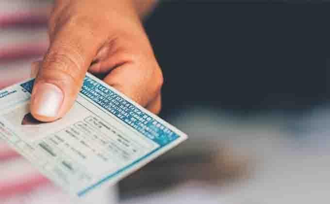 Após cobrar taxa de quase 10 mil condutores, Detran-MS enviará CNH sem custo extra