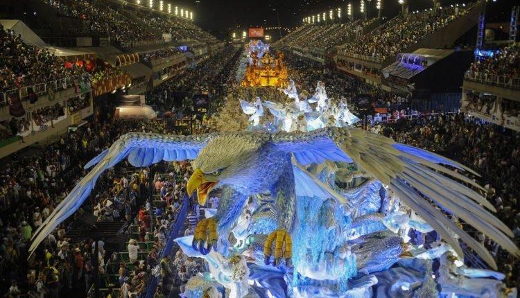 Governo do RJ cria carnaval fora de época