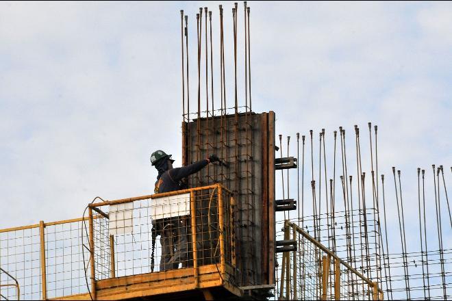 Vale a pena financiar a compra de terreno e a obra da casa própria pela Caixa?