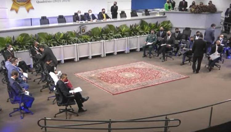 Antes de começar sessões, vereadores de Campo Grande apresentam 19 projetos de lei