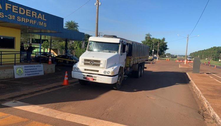 PRF recupera carretas que iriam para o Paraguai