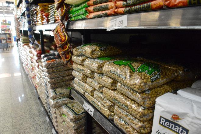 Custo da cesta básica aumentou 15 horas de trabalho em 10 meses