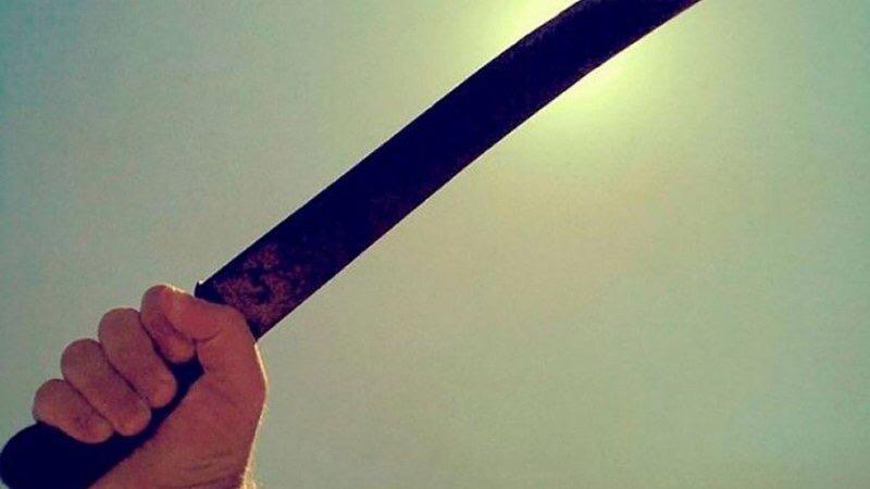 Homem diz ter sido agredido com golpe de facão na cabeça por desconhecido