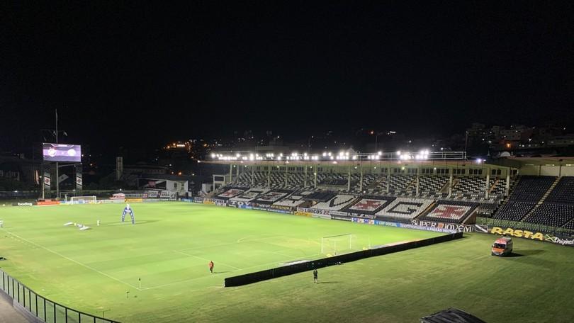 Vasco apresenta balanço financeiro e anuncia dívida superior a R$ 800 milhões