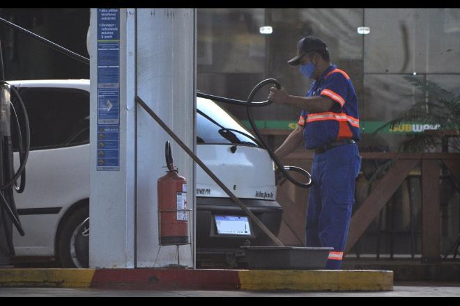 Ordem dos Advogados contesta lei estadual que aumentou alíquota da gasolina
