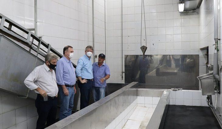 Com apoio do Governo, Frigorifico de Maracaju é reativado e recebe SISBI para retomar operações