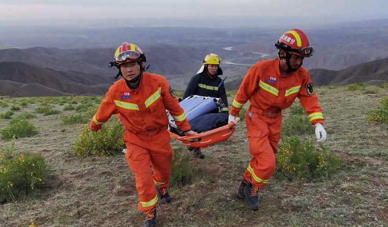 Clima muda do nada e frio extremo mata 21 corredores de maratona em montanha na China