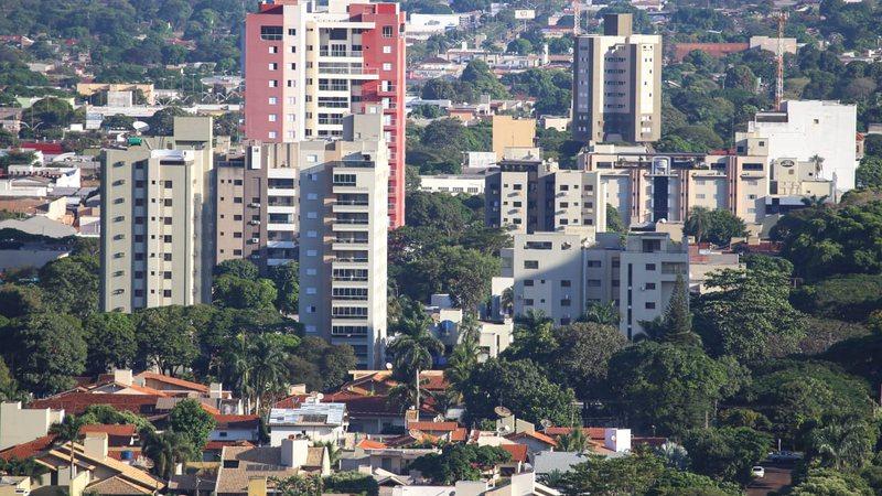 Após lockdown, prefeitura de Dourados libera 50% do 13º salário dos servidores municipais