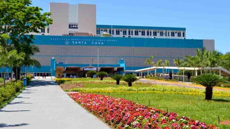 Santa Casa libera troca de acompanhantes e visitas