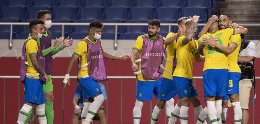 Brasil vence nos pênaltis e busca bi olímpico