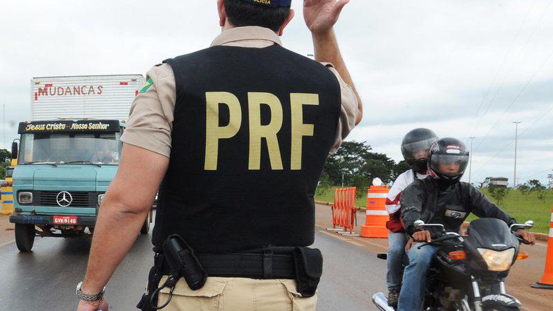PRF reforça fiscalização em rodovias federais durante o feriadão
