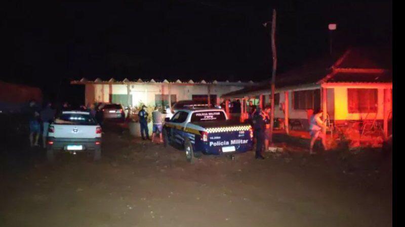 Mulher é presa com amante por ser mandante de latrocínio contra o próprio pai