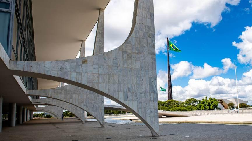 Brasília e SP reforçam segurança para atos